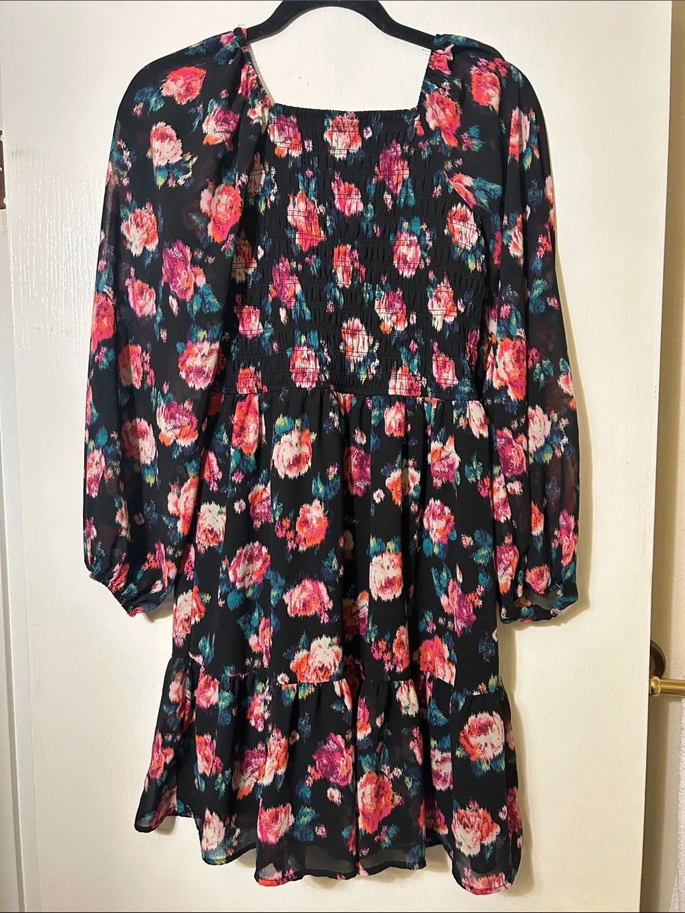 Girls' XXL (16/18) Black Floral Long-Sleeve Smocked Dress